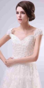 Romantic wedding dress for brides under 5 feet